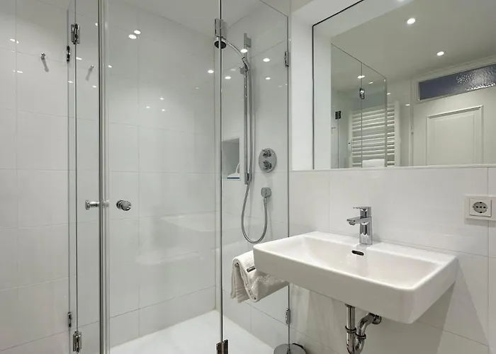 Metropol, Whg 104, Seeseite 5og *
